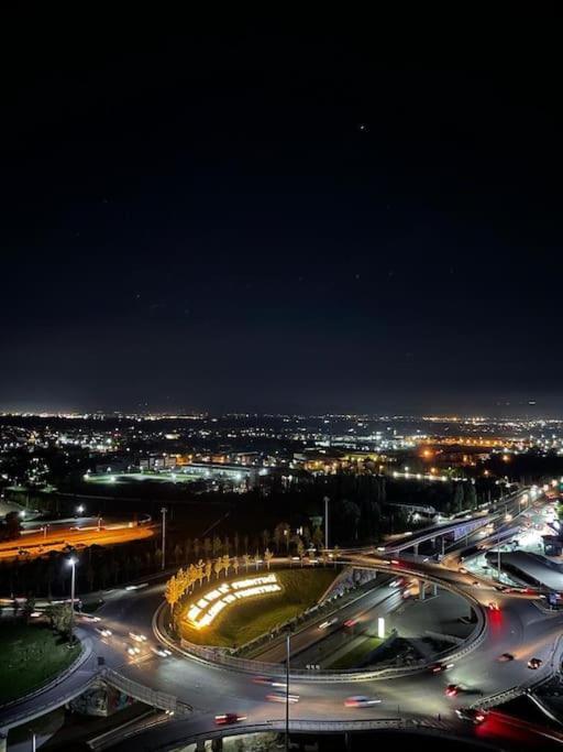 Luxury Penthouse Prishtina Lägenhet Pristina Exteriör bild